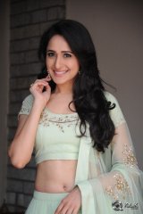 Pragya Jaiswal Interview About Kanche
